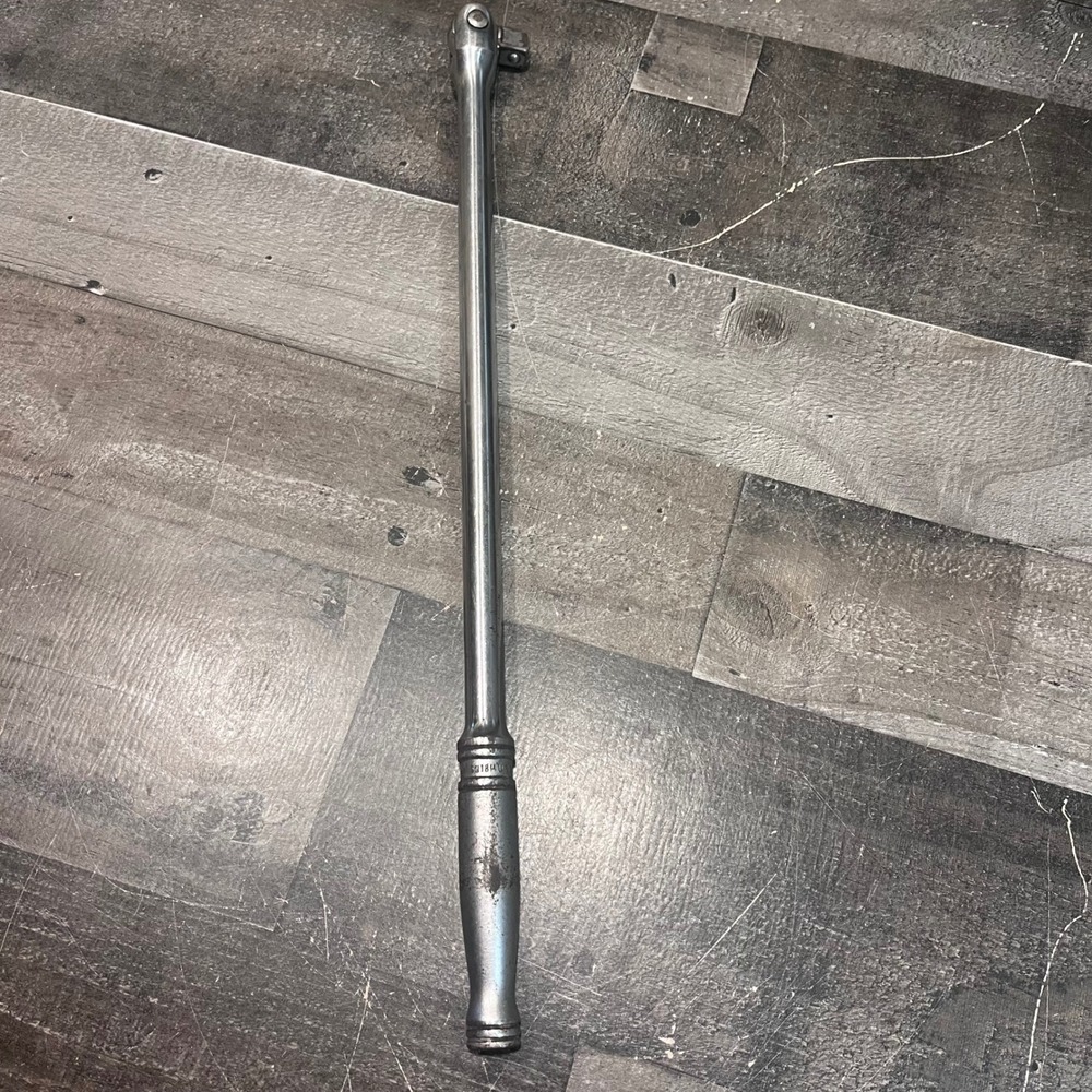 Snap-on SN18M 1/2 Drive Breaker Bar 18 Inch Swivel Head Vintage USA Tool